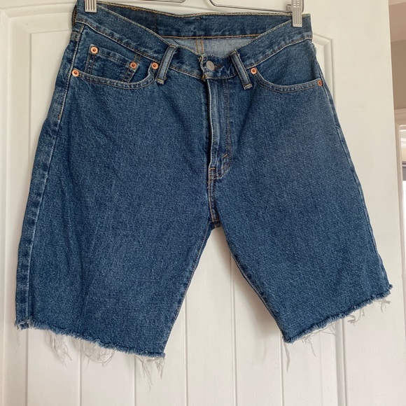 Men’s fit Levi’s 505 shorts size 30 - Picture 2 of 4